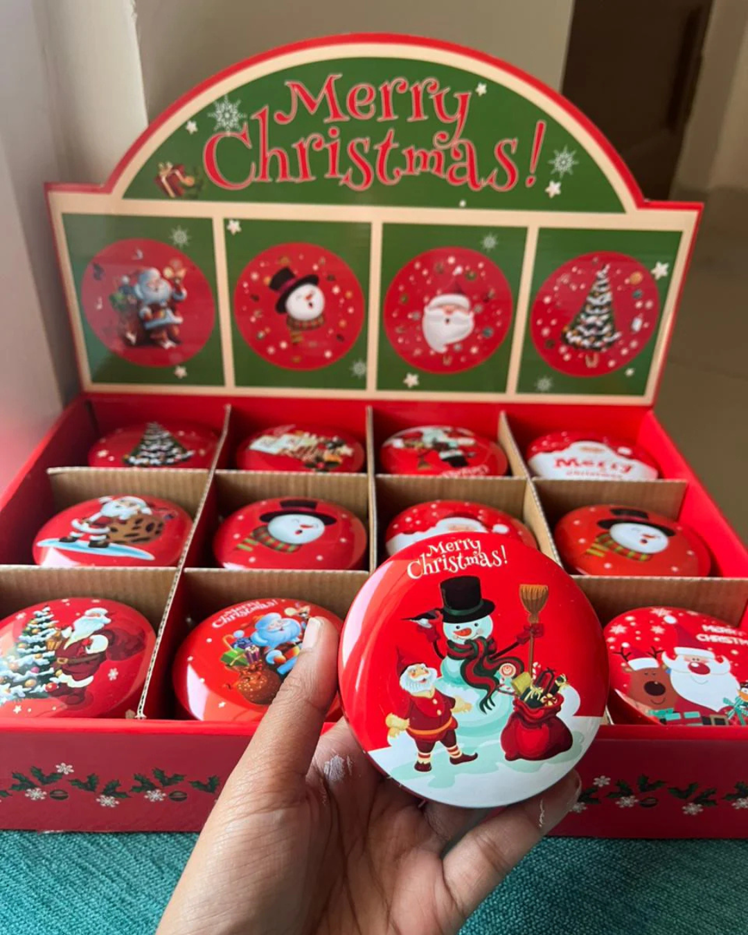 Festive Aura Tin Candle