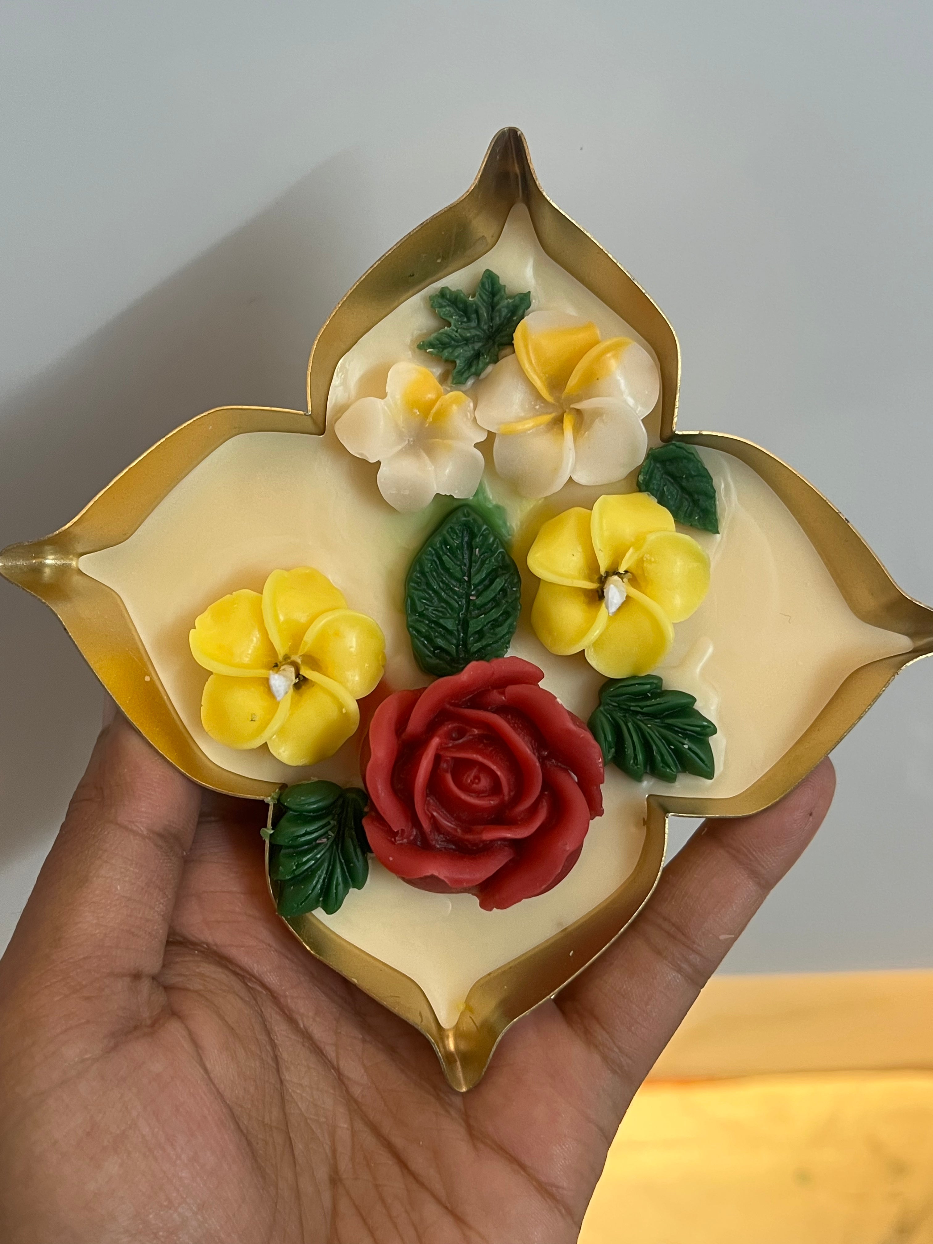 Handcrafted Floral Bouquet Soy Wax Candle - Urli
