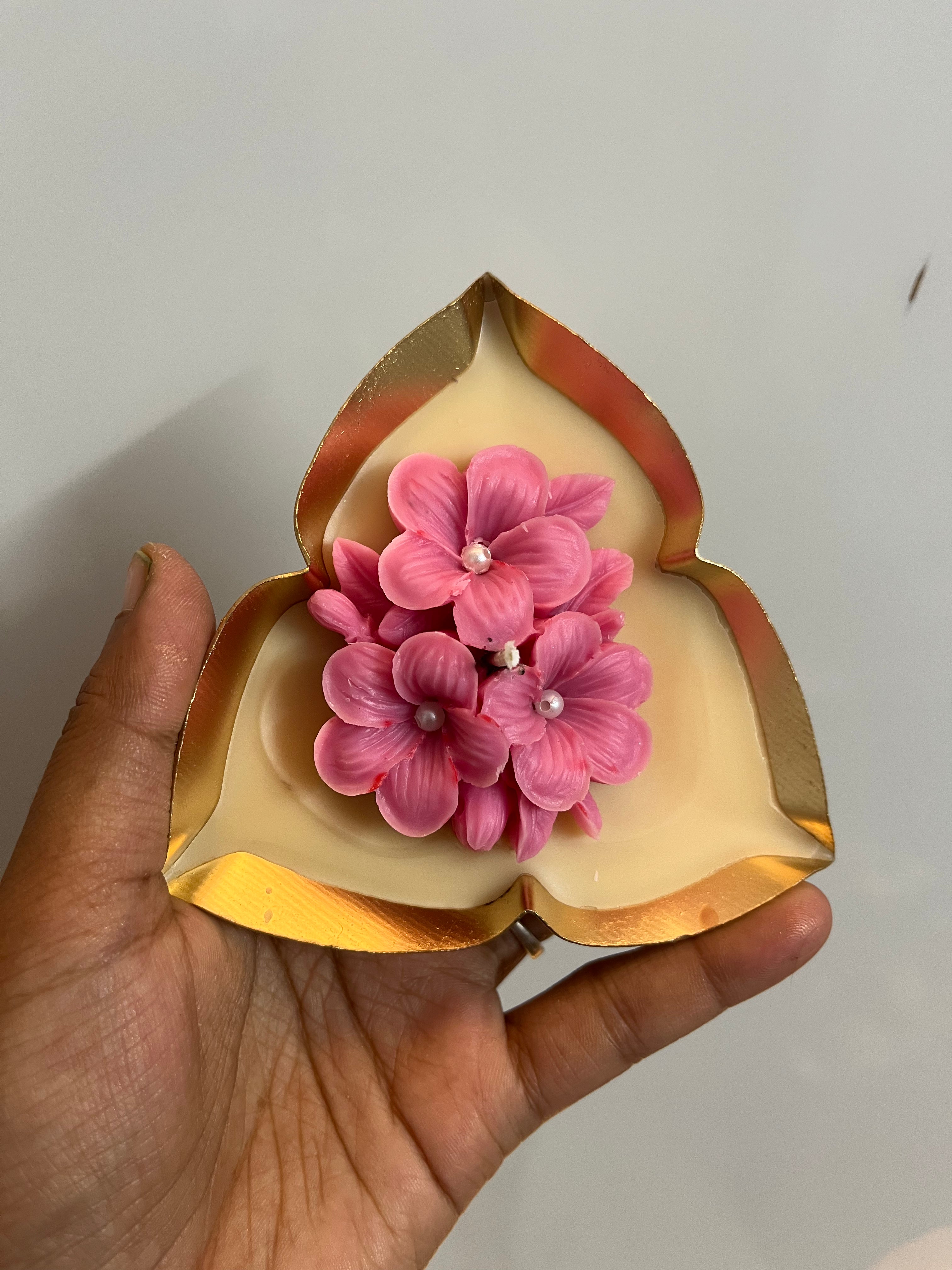 Handcrafted Floral Bouquet Soy Wax Candle - Urli