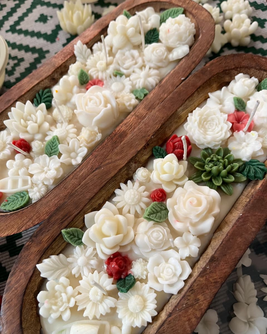 Serenity Sail Floral Boat Candle