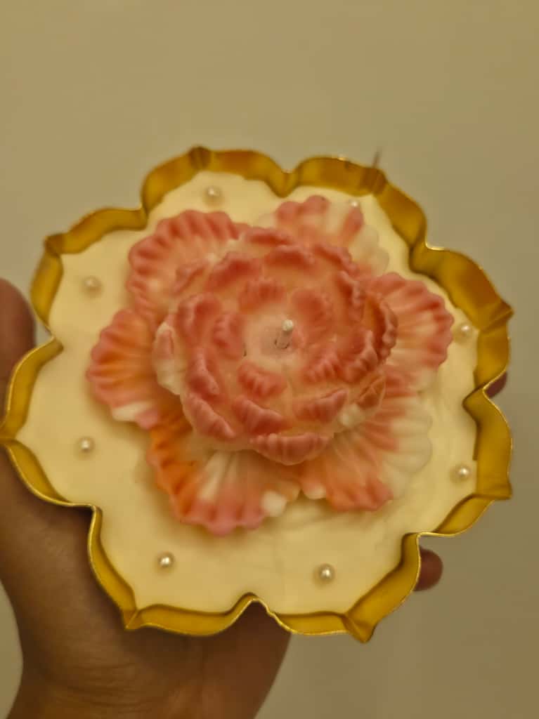 Handcrafted Floral Bouquet Soy Wax Candle - Urli