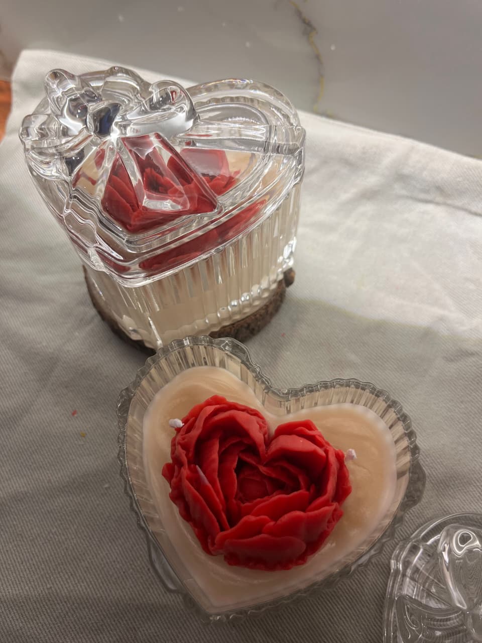 Peony top Crystal Heart Candle